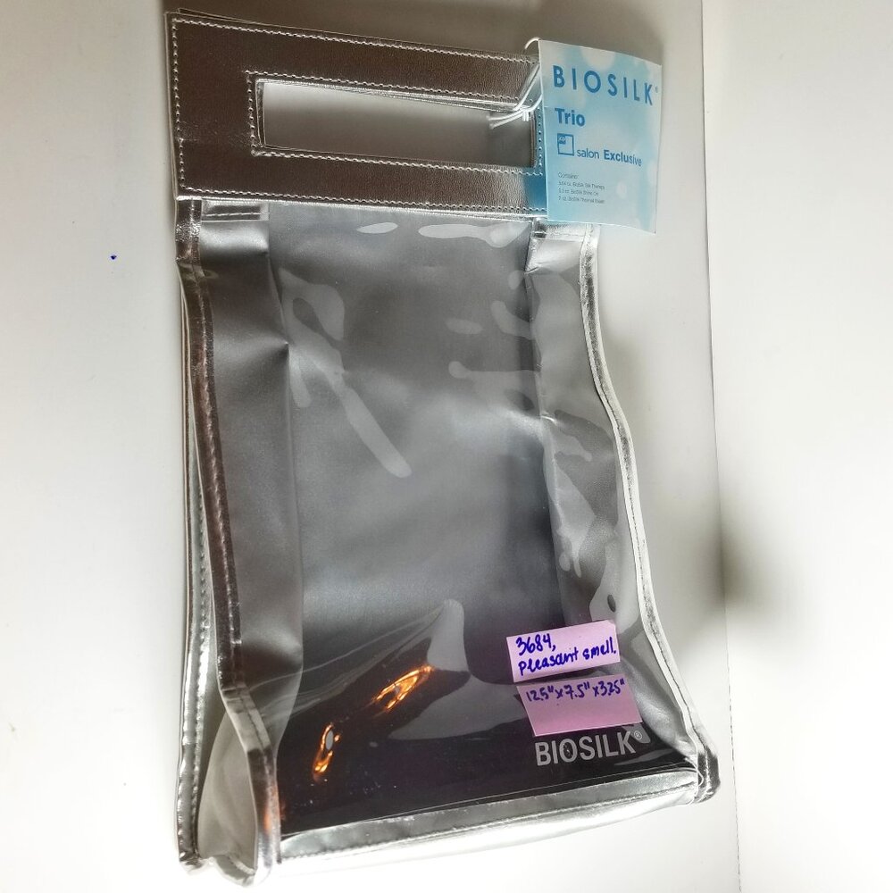 🆕️NWT Tall Silver Fabric Biosilk Cosmetic Bag with Clear Window. Velcro 3684